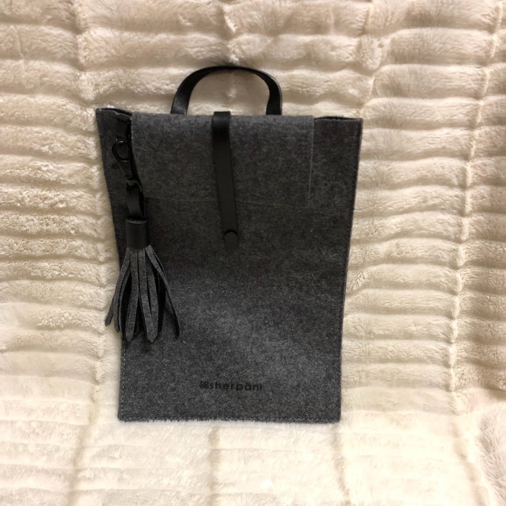 Sherpani Flat Carrier